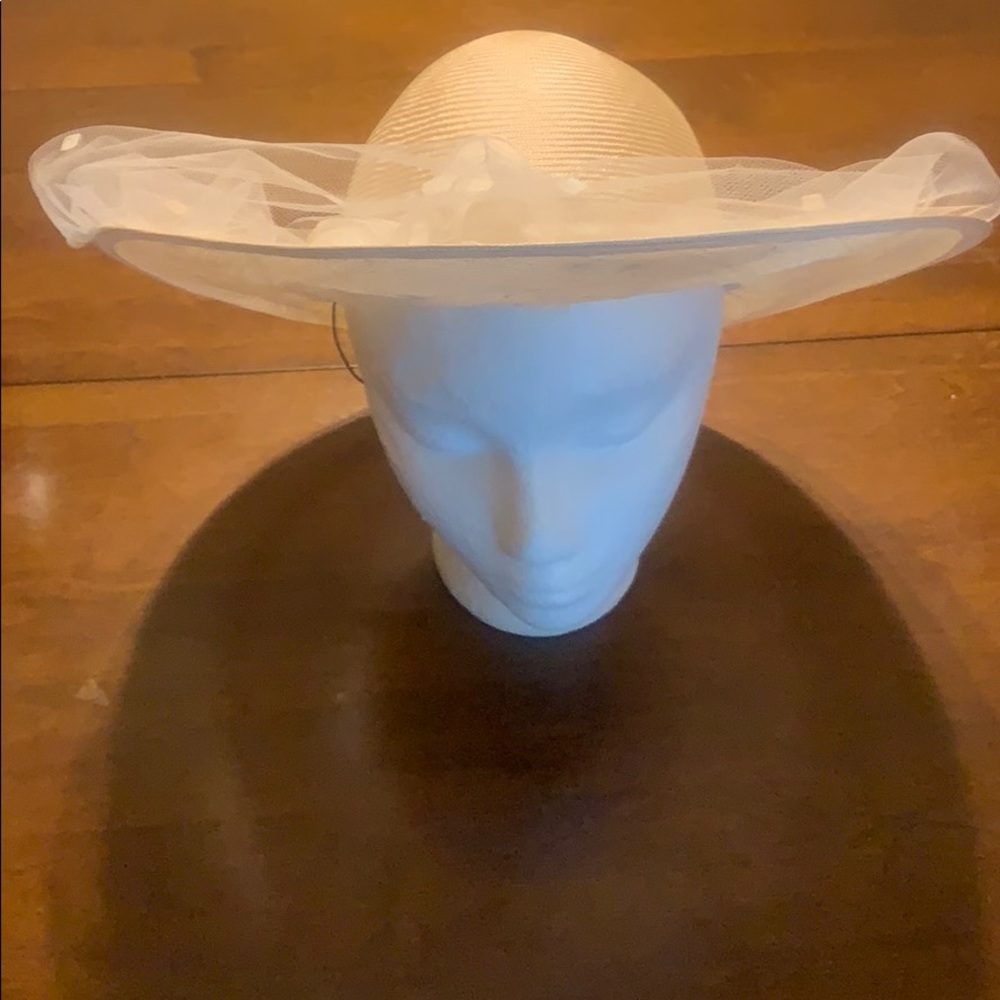 WOMEN’S SUN HAT